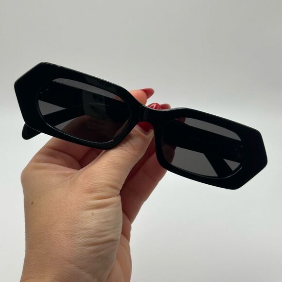 CELINE Sunglasses CL40243I 5101A Black Dark Grey Women NEW - Picture 8 of 13